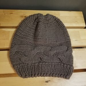 BRAND NEW Elie Tahari Cashmere Wool Knit Hat Never Worn